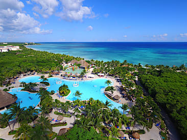 Bars and Restaurants at Grand Palladium Kantenah Resort & Spa, Akumal