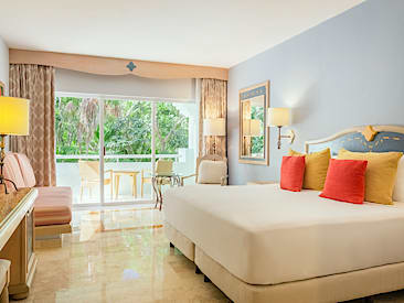 Rooms and Amenities at Iberostar Paraiso Del Mar, Riviera Maya