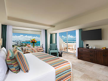 Bars and Restaurants at Grand Oasis Palm, Cancun