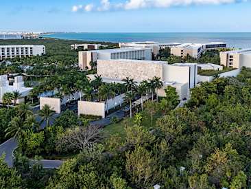 Family Selection at Grand Palladium Select Costa Mujeres, Costa Mujeres