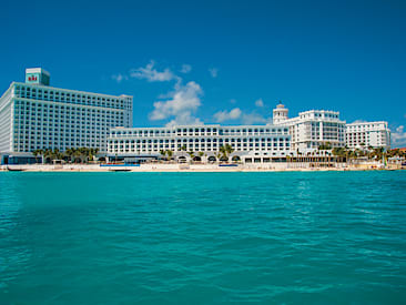 Bars and Restaurants at Riu Cancun, Cancun