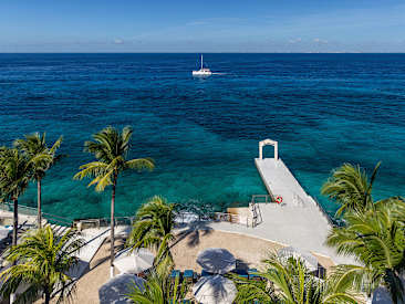 Rooms and Amenities at Cozumel Palace, Isla Cozumel