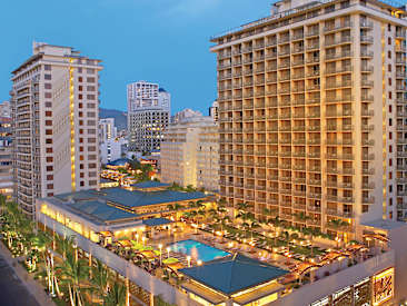 Embassy Suites by Hilton, Waikiki Beach Walk, Honolulu