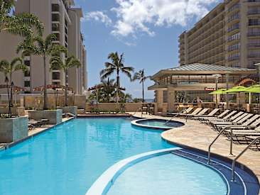 Embassy Suites by Hilton, Waikiki Beach Walk, Honolulu