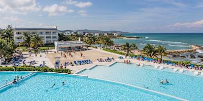 Grand Palladium Lady Hamilton Resort & Spa