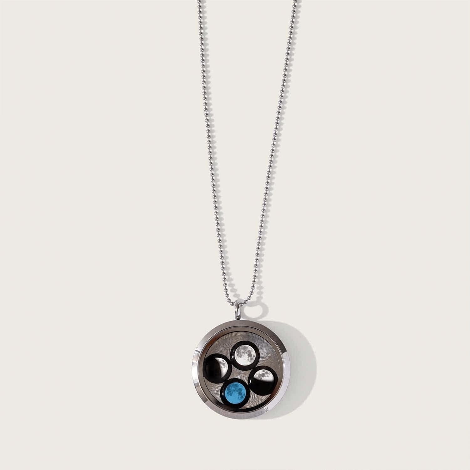 Moonglow Jewelry Necklaces Large Family Locket