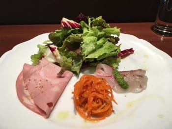 炭と料理とワインAVANZARE