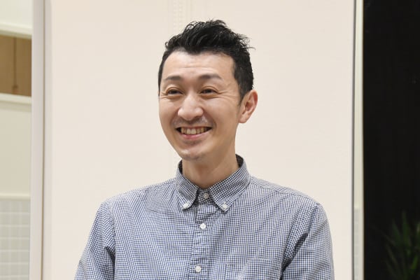 秋田 健太郎 代表