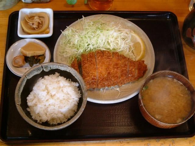とんかつ しお田