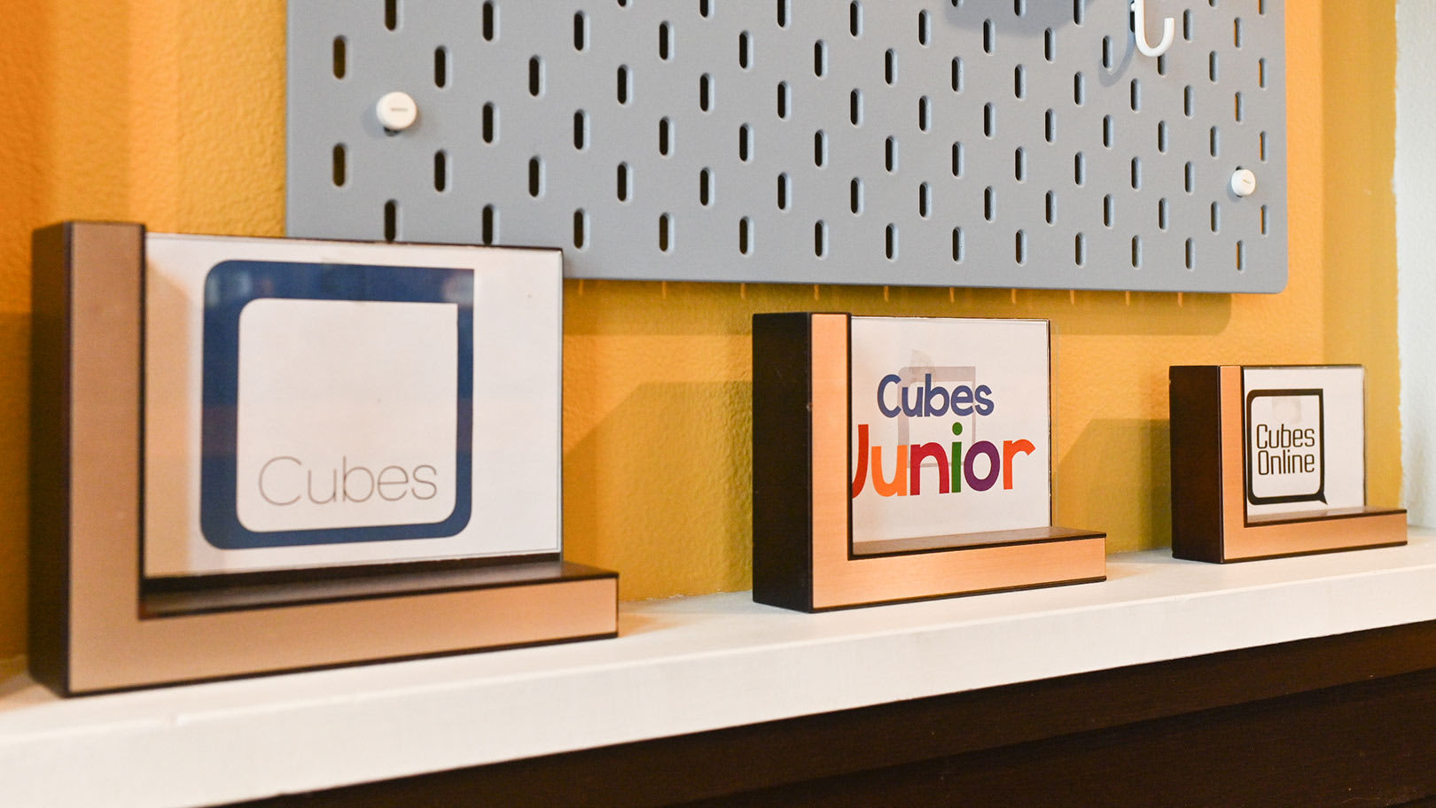 Cubes English Language Cafe（キューブズ イングリッシュ ランゲージ