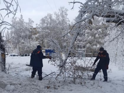 В Рязани продолжают ликвидировать последствия снегопада