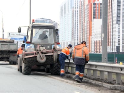 Рязанские улицы будут убирать и благоустраивать в выходные дни
