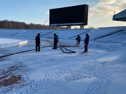 В Рязани приступили к заливке катка на ЦСК