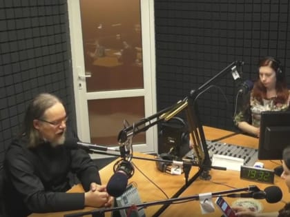 Митрополит Марк ответил на вопросы слушателей Рязанского епархиального радио