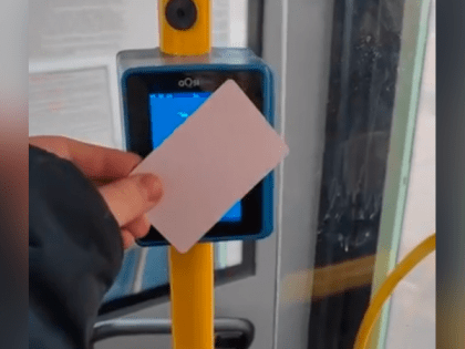 Валидаторы для оплаты проезда заработали в троллейбусах Рязани