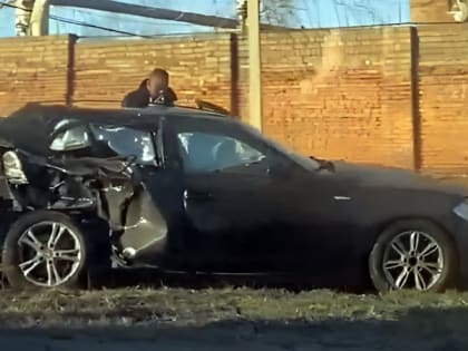 Два водителя и два пассажира пострадали в ДТП на проезде Яблочкова 2 января