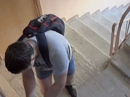 Жительница Рязани рассказала о нападающих на ее квартиру соседях