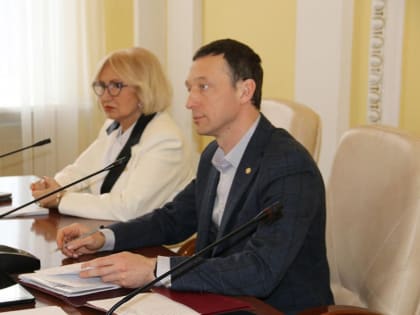 Депутаты городской Думы обсудили вопросы ЖКХ и развития городской инфраструктуры