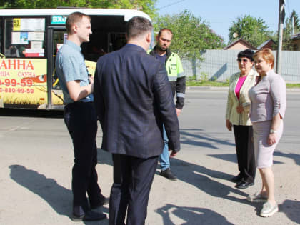 Роза Ризатдинова проинспектировала ремонт дороги по улице Новой