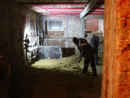 При ремонте школы № 1 имени В. П. Екимецкой рабочие нашли подземный этаж здания