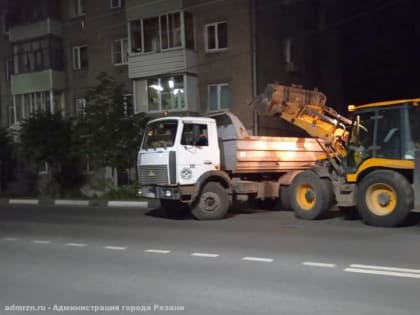 Спецтехника продолжит уборку дорог в круглосуточном режиме