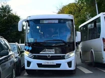 В Рязани водитель маршрутки объехал пробку по встречной полосе