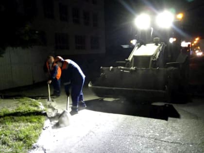 Спецтехника продолжит уборку дорог в круглосуточном режиме