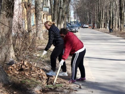 Светлана Ворнакова приняла участие в субботнике