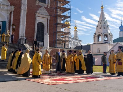 В рамках встречи Дня города в Рязанском кремле был совершен молебен