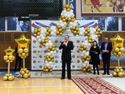 Николай Макариков поздравил коллектив и воспитанников рыбновского физкультурно-спортивного комплекса 