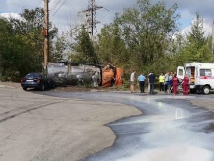 Молочная река: В Магнитогорске разбился водитель молоковоза