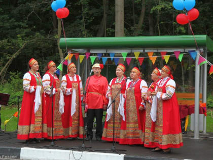 В поселке Качево прошел праздник, посвященный Дню города и открытию новой дороги