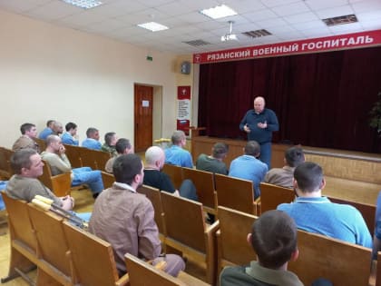 Андрей Красов проконтролировал строительство нового военного госпиталя в Рязани