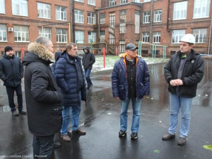 Субботний объезд города: в центре внимания строительство и реконструкция учреждений образования