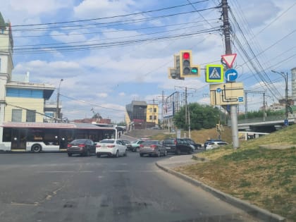 На перекрёстке Московского и Михайловского шоссе в Рязани заработал светофор