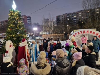 Продолжается цикл добрососедских праздников  «Дед Мороз в гостях у ТОС»