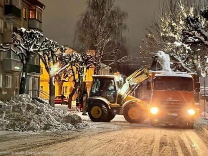 Спецтехника ночью выйдет на уборку улиц
