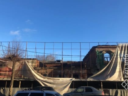 В центре Рязани упал баннер