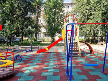 Новая детская площадка открыта на улице Гоголя в Рязани