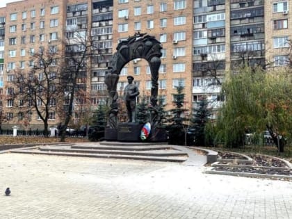 Работы по благоустройству сквера Маргелова завершаются