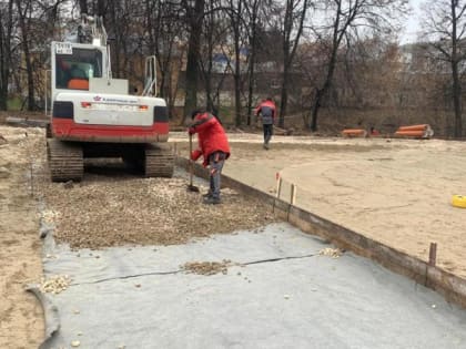 Укладка гранита началась в Нижнем городском парке Рязани