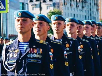 Виталий Артемов поздравил рязанцев с Днем защитника Отечества