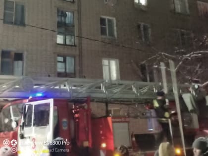 На окраине Рязани женщина упала с пятого этажа и приземлилась на кондиционер квартиры этажом ниже