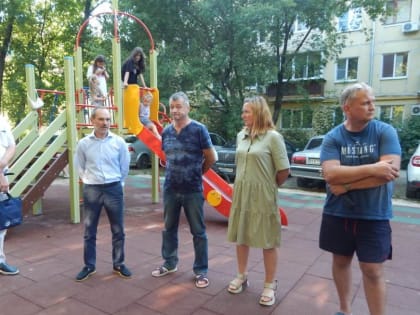 В Рязани на улице Черновицкой обустроена новая детская площадка