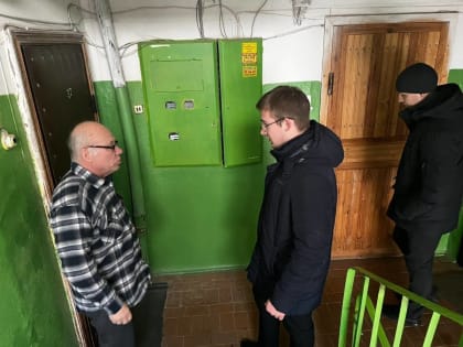 Активисты местного отделения партии города Рязани приняли участие в поквартирном обходе домов на улице Станкозаводской