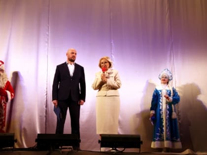 Депутаты областной и городской Думы подарили юным рязанцам встречу со сказкой