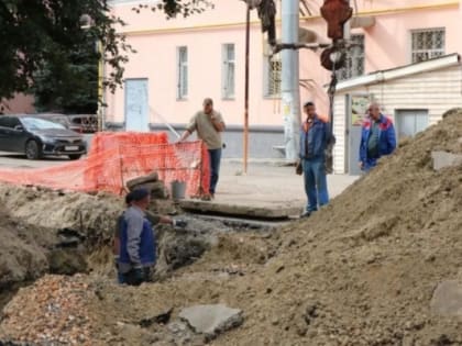 На Первомайском проспекте начался ремонт теплосетей и строительство ливневой канализации