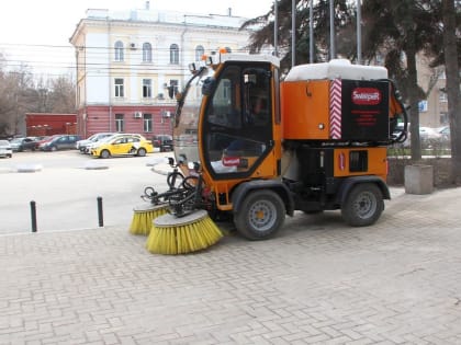 В Рязани продолжается весенняя уборка