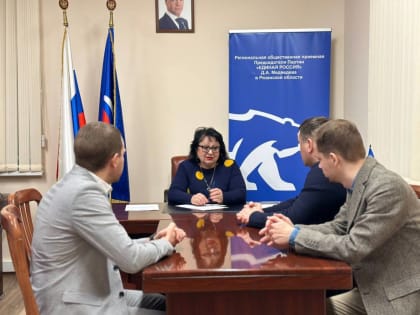 Первый замминистра здравоохранения провела прием граждан