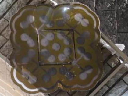 Хулиганы побили камнями новогоднюю иллюминацию в центре Рязани